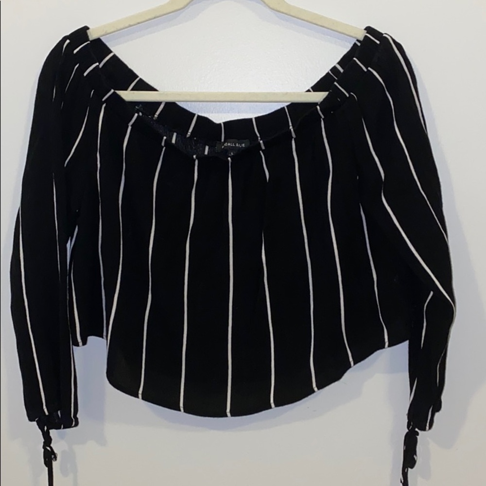 Kendall & Kyle off the shoulder b&w stripe blouse